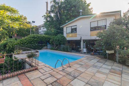 Casa à venda com 400m², 4 quartos e 4 vagasQuintal