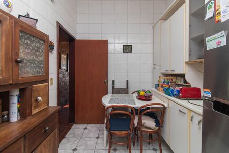 Casa à venda com 400m², 4 quartos e 4 vagasCozinha