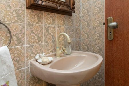 Lavabo de casa à venda com 4 quartos, 400m² em Santa Tereza, Porto Alegre