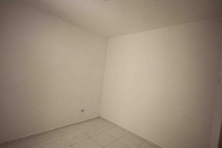 Quarto de apartamento para alugar com 2 quartos, 40m² em Vila Antonieta, São Paulo