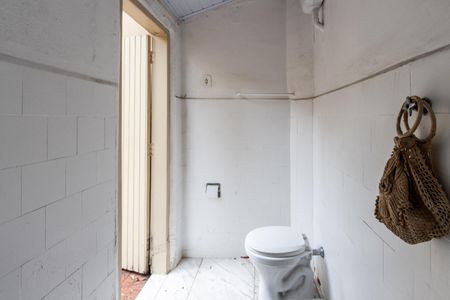 Casa para alugar com 180m², 3 quartos e 2 vagas Casa para alugar com 180m², 3 quartos e 2 vagasBanheiro de Serviço