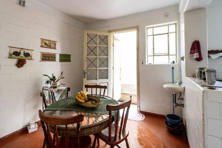 Casa para alugar com 180m², 3 quartos e 2 vagas Casa para alugar com 180m², 3 quartos e 2 vagasCopa