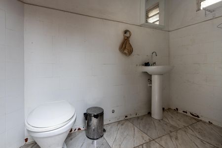 Casa para alugar com 180m², 3 quartos e 2 vagas Casa para alugar com 180m², 3 quartos e 2 vagasBanheiro de Serviço