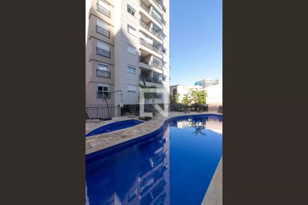 Apartamento à venda com 74m², 2 quartos e 2 vagasÁrea comum - Piscina