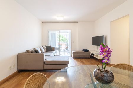 Apartamento à venda com 74m², 2 quartos e 2 vagasSala