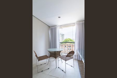Apartamento à venda com 74m², 2 quartos e 2 vagasVaranda