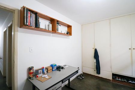 Casa à venda com 180m², 5 quartos e 2 vagasQuarto 3