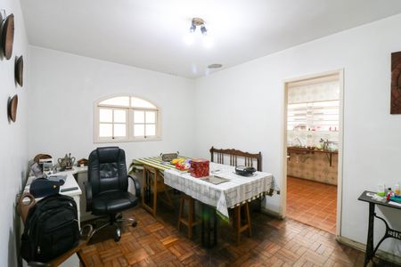 Casa à venda com 180m², 5 quartos e 2 vagasCopa