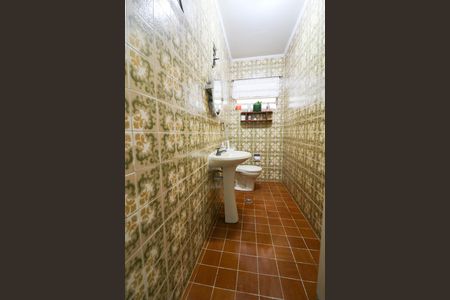 Casa à venda com 180m², 5 quartos e 2 vagasLavabo