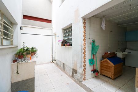 Casa à venda com 180m², 5 quartos e 2 vagasÁrea de Serviço