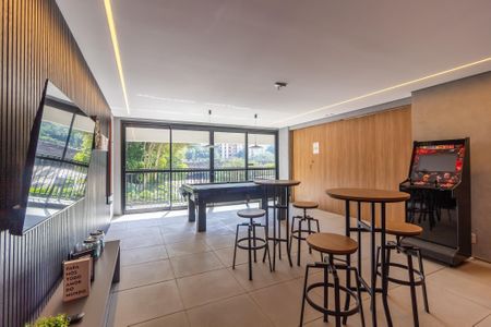 Apartamento para alugar com 34m², 1 quarto e 1 vaga Apartamento para alugar com 34m², 1 quarto e 1 vagaÁrea comum - Salão de Jogos