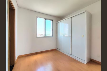 Apartamento à venda com 58m², 2 quartos e 2 vagas Apartamento à venda com 58m², 2 quartos e 2 vagasSuíte
