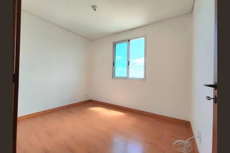 Quarto 1 de apartamento para alugar com 2 quartos, 58m² em Palmares, Belo Horizonte