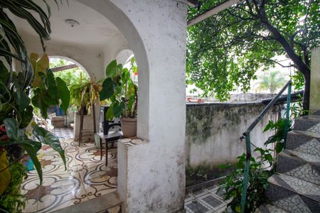 Casa à venda com 300m², 3 quartos e 2 vagas Casa à venda com 300m², 3 quartos e 2 vagasHall de Entrada