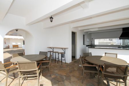 Apartamento à venda com 102m², 3 quartos e 2 vagas Apartamento à venda com 102m², 3 quartos e 2 vagasÁrea Comum - Churrasqueira