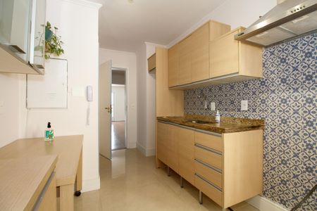 Apartamento à venda com 102m², 3 quartos e 2 vagas Apartamento à venda com 102m², 3 quartos e 2 vagasCozinha