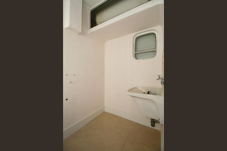 Apartamento à venda com 102m², 3 quartos e 2 vagas Apartamento à venda com 102m², 3 quartos e 2 vagasÁrea de Serviço