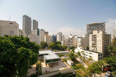 Apartamento à venda com 102m², 3 quartos e 2 vagas Apartamento à venda com 102m², 3 quartos e 2 vagasVista do Quarto 2