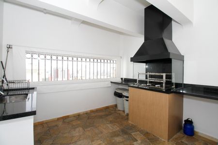 Apartamento à venda com 102m², 3 quartos e 2 vagas Apartamento à venda com 102m², 3 quartos e 2 vagasÁrea Comum - Churrasqueira