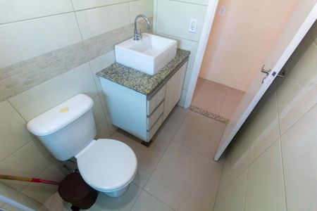 Apartamento à venda com 55m², 2 quartos e 1 vaga Apartamento à venda com 55m², 2 quartos e 1 vagaBanheiro