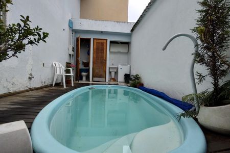 Casa de condomínio à venda com 150m², 3 quartos e 1 vagaÁrea comum - Piscina