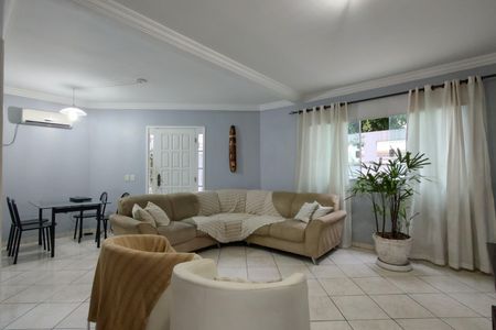 Sala de casa de condomínio à venda com 3 quartos, 150m² em Taquara, Rio de Janeiro