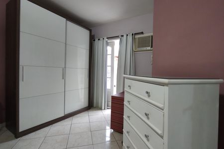 Casa de condomínio à venda com 150m², 3 quartos e 1 vagaSuíte