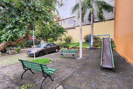 Casa de condomínio à venda com 150m², 3 quartos e 1 vagaÁrea comum - Playground