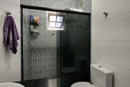 Casa de condomínio à venda com 150m², 3 quartos e 1 vagaBanheiro Social