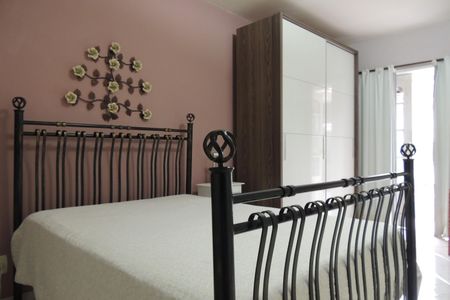 Casa de condomínio à venda com 150m², 3 quartos e 1 vagaSuíte