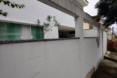 Casa de condomínio à venda com 150m², 3 quartos e 1 vagaFachada