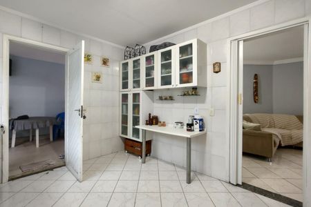 Casa de condomínio à venda com 150m², 3 quartos e 1 vagaCozinha 