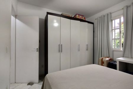 Casa de condomínio à venda com 150m², 3 quartos e 1 vagaQuarto 1