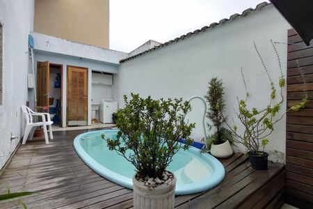 Casa de condomínio à venda com 150m², 3 quartos e 1 vagaÁrea comum - Piscina