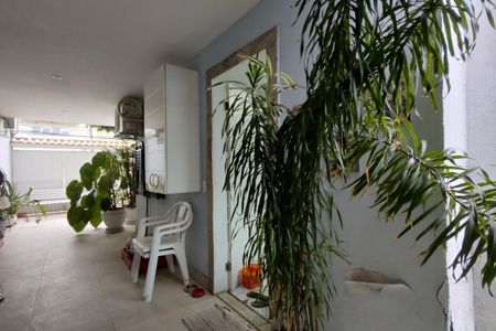 Casa de condomínio à venda com 150m², 3 quartos e 1 vagaGaragem