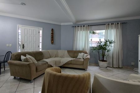 Casa de condomínio à venda com 150m², 3 quartos e 1 vagaSala