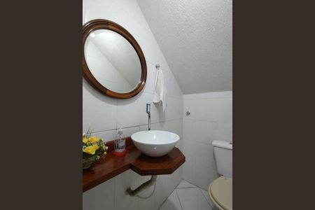 Casa de condomínio à venda com 150m², 3 quartos e 1 vagaLavabo