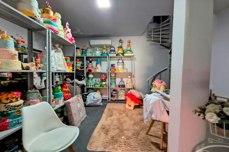 Casa de condomínio para alugar com 750m², 3 quartos e 6 vagas