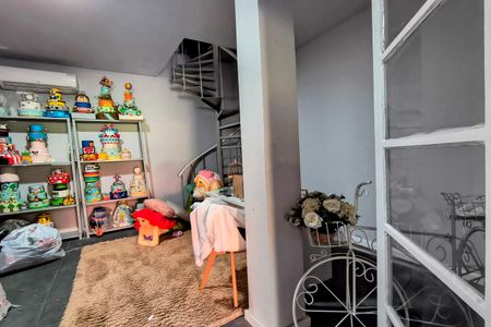 Casa de condomínio para alugar com 750m², 3 quartos e 6 vagas