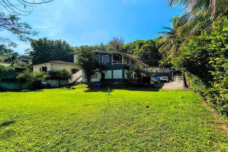 Casa de condomínio para alugar com 750m², 3 quartos e 6 vagas