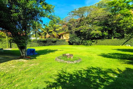 Casa de condomínio para alugar com 750m², 3 quartos e 6 vagas