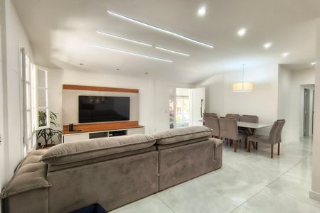 Casa de Condomínio para alugar com 3 quartos, 750m² em Jacarepaguá, Rio de Janeiro