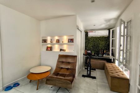 Casa de condomínio para alugar com 750m², 3 quartos e 6 vagas