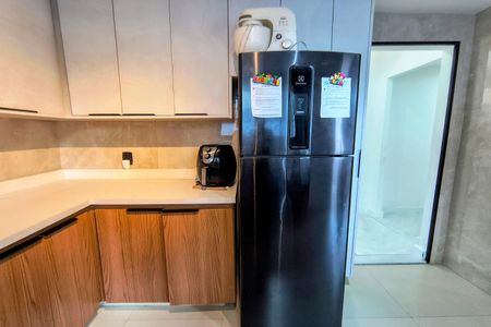 Casa de condomínio para alugar com 750m², 3 quartos e 6 vagas