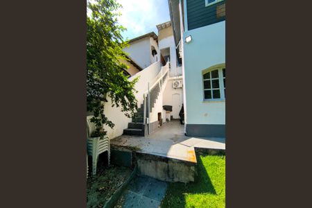 Casa de condomínio para alugar com 750m², 3 quartos e 6 vagas