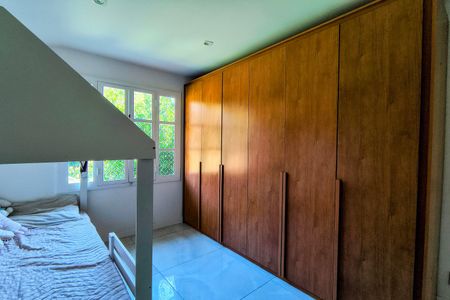 Casa de condomínio para alugar com 750m², 3 quartos e 6 vagas