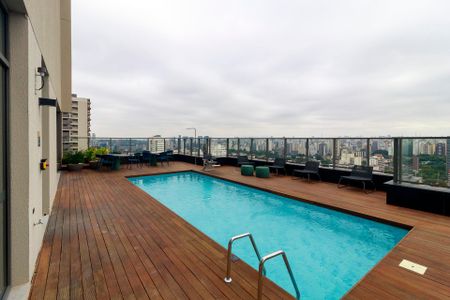 Studio para alugar com 28m², 0 quarto e sem vagaPiscina