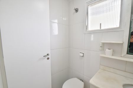 Banheiro de apartamento à venda com 1 quarto, 33m² em Liberdade, São Paulo