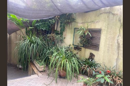 Casa à venda com 184m², 3 quartos e 4 vagas