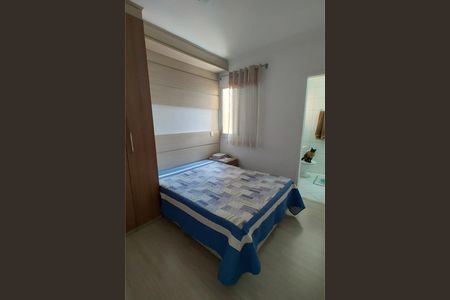 Casa à venda com 75m², 3 quartos e 2 vagas